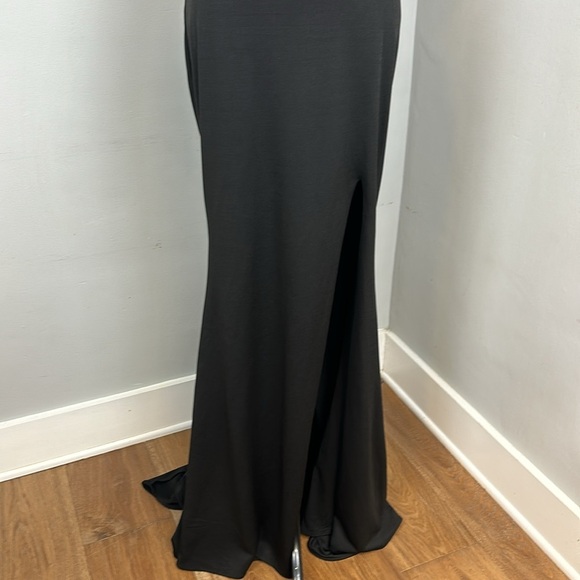 NWT La Femme Long Jersey Dress with Cut Out Open Back Gown Black Sz 4 - Picture 5 of 14